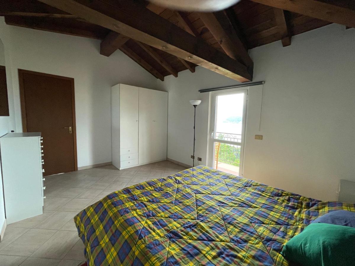 Appartamento Lake View Di Villa Giuliana Sulzano Bagian luar foto