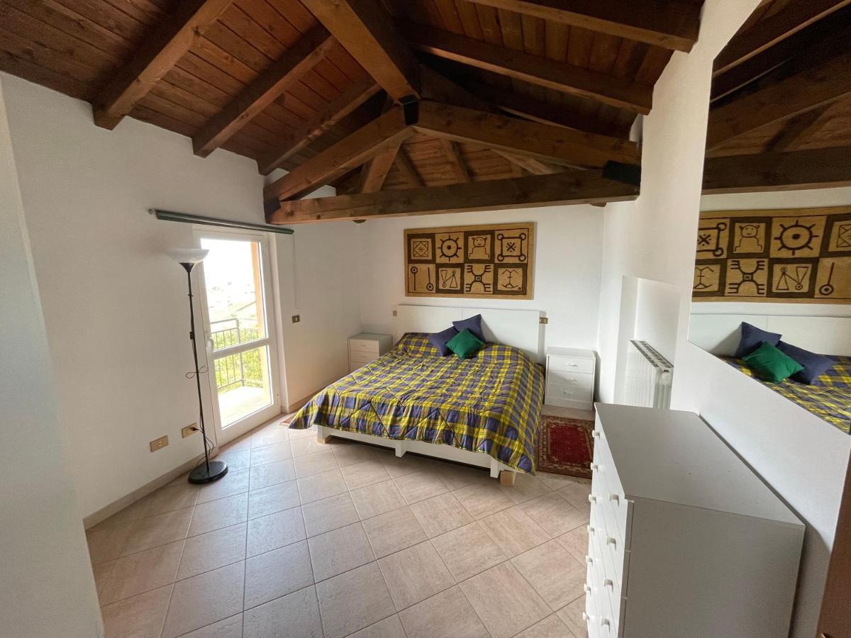 Appartamento Lake View Di Villa Giuliana Sulzano Bagian luar foto