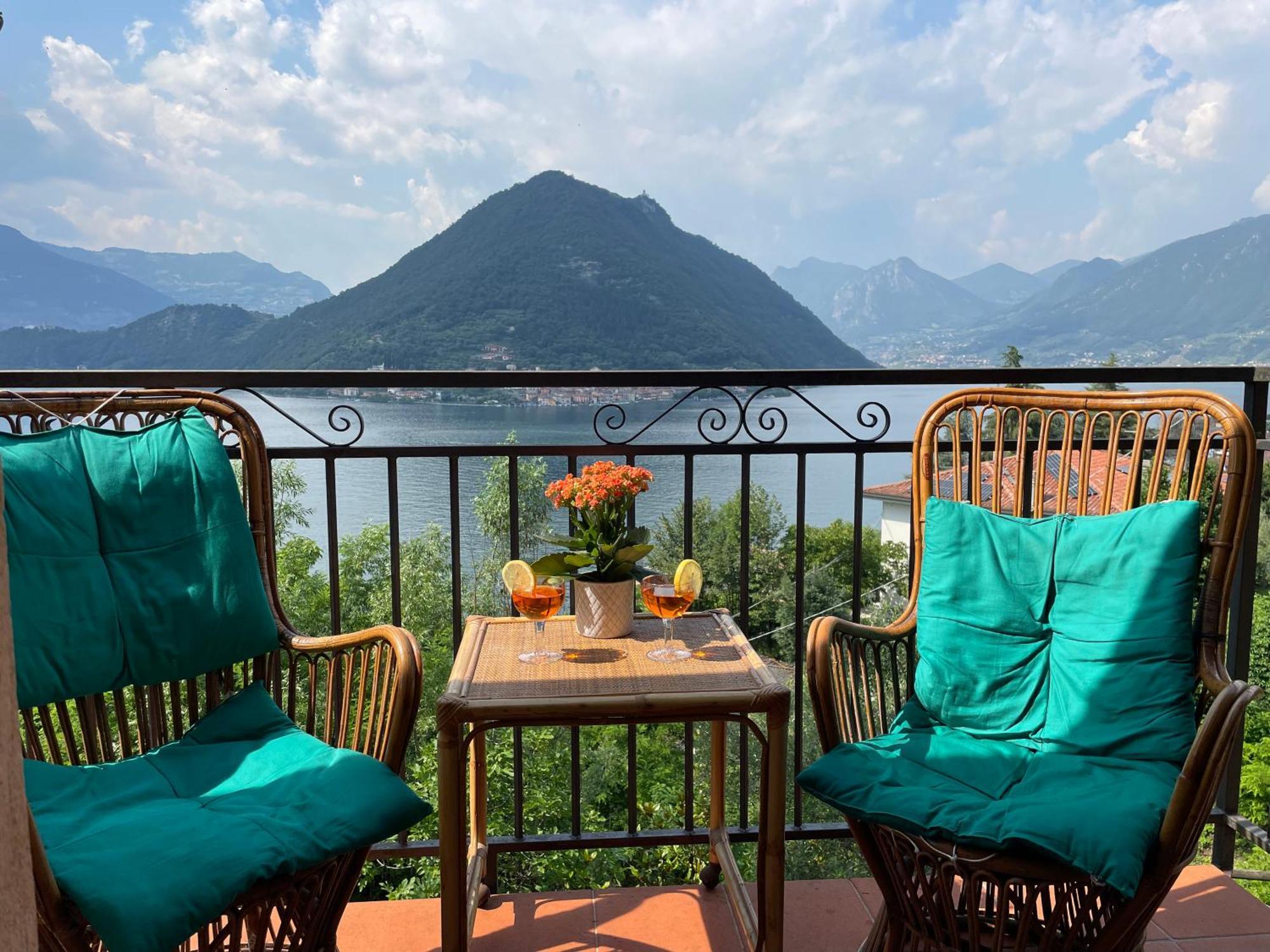 Appartamento Lake View Di Villa Giuliana Sulzano Bagian luar foto